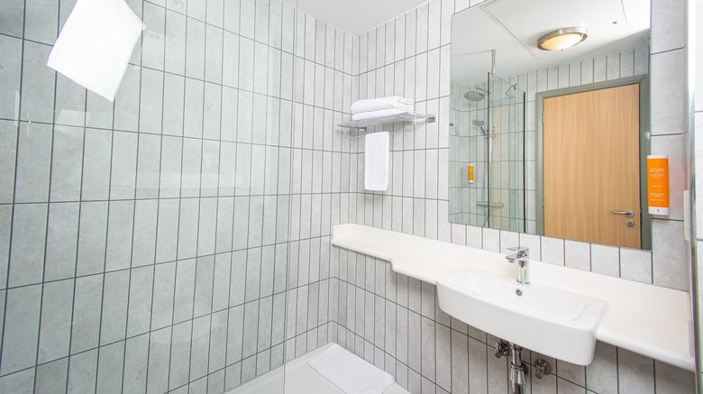 <b>Premier Inn Dubai International Room</b>. Images powered by <a href="https://www.leonardoworldwide.com/" title="Leonardo Worldwide" target="_blank">Leonardo</a>.