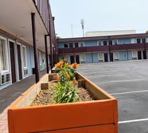 Red Carpet Inn Exterior