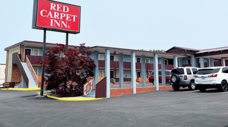 Red Carpet Inn Exterior