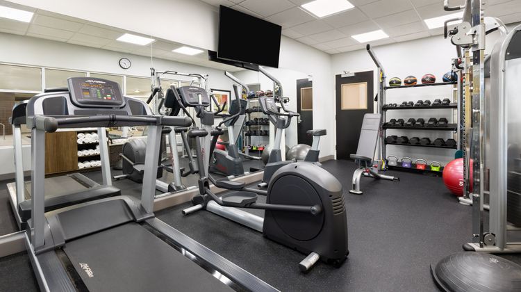 Holiday Inn Express Hotel & Suites Health Club