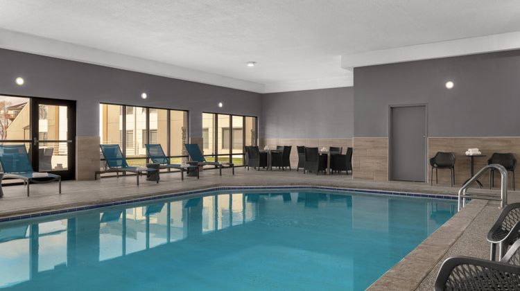 Holiday Inn Hotel Coralville Iowa City Pool