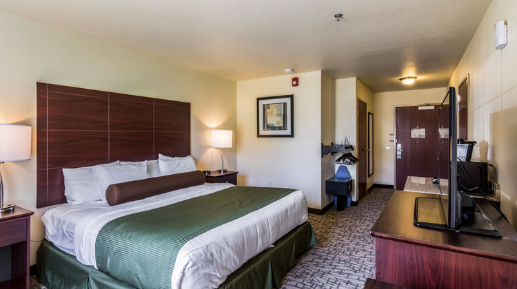 Cobblestone Inn & Suites Barron Room