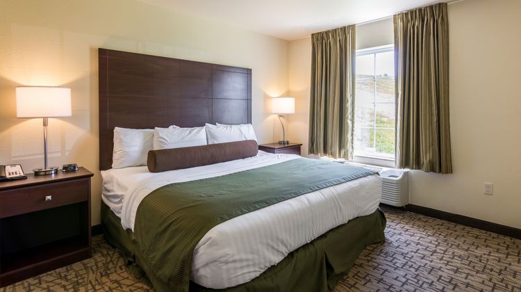Cobblestone Inn & Suites Barron Suite