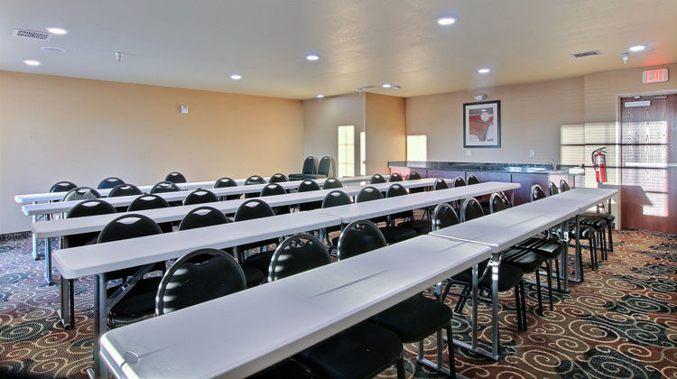 Cobblestone Hotel & Suites Beulah Meeting