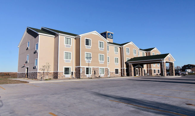 Cobblestone Hotel & Suites Beulah Exterior