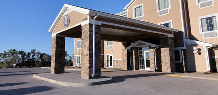 Cobblestone Hotel & Suites Beulah Exterior