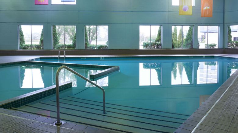 <b>Delta Hotels Toronto Arpt & Conf Center Pool</b>. Images powered by <a href="https://www.leonardoworldwide.com/" title="Leonardo Worldwide" target="_blank">Leonardo</a>.