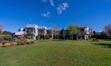 Explorer Motel