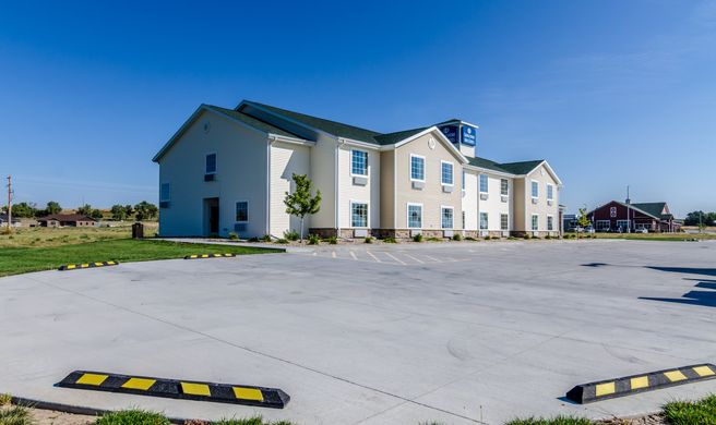 Cobblestone Inn & Suites Cambridge Exterior