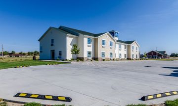 Cobblestone Inn & Suites Cambridge