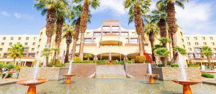 Renaissance Palm Springs Hotel Exterior
