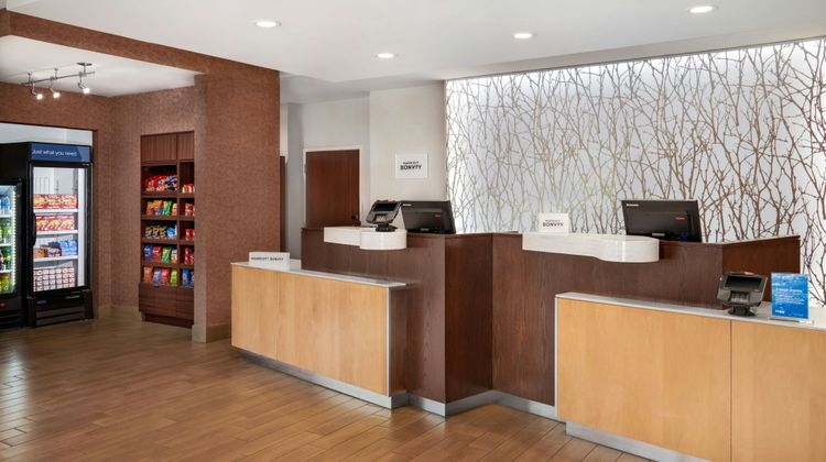 Fairfield Inn/Suites Reading Wyomissing Lobby