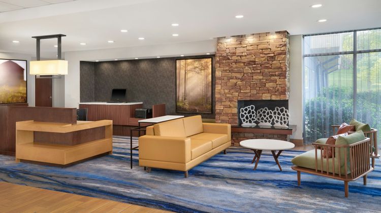 Fairfield Inn/Suites Reading Wyomissing Lobby