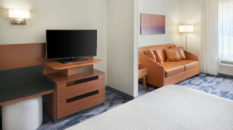 Fairfield Inn/Suites Reading Wyomissing Suite