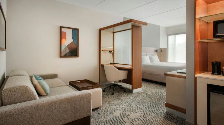 SpringHill Suites Mount Laurel Cherry Hi Suite