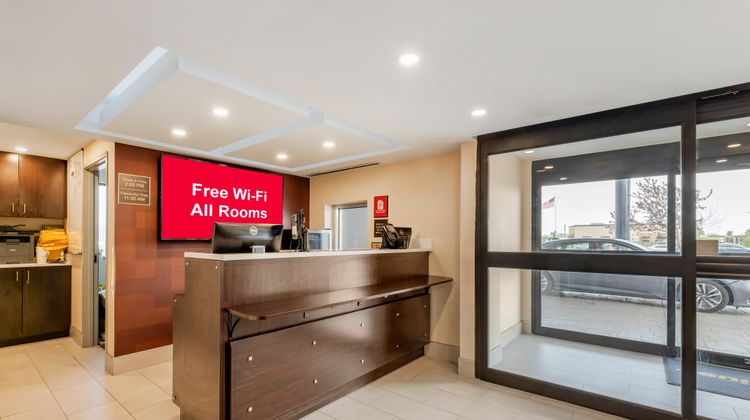 Red Roof Inn Bourbonnais Lobby