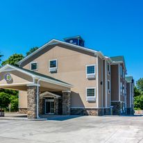 Cobblestone Hotel & Suites Erie