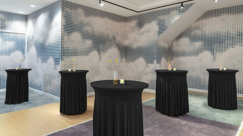 <b>aloft New York Brooklyn Meeting</b>. Images powered by <a href="https://www.leonardoworldwide.com/" title="Leonardo Worldwide" target="_blank">Leonardo</a>.