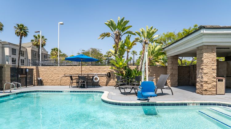 Holiday Inn Express Hotel & Suites Pool