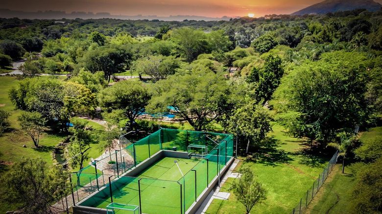 <b>Seasons Golf Leisure Spa Recreation</b>. Images powered by <a href="https://www.leonardoworldwide.com/" title="Leonardo Worldwide" target="_blank">Leonardo</a>.