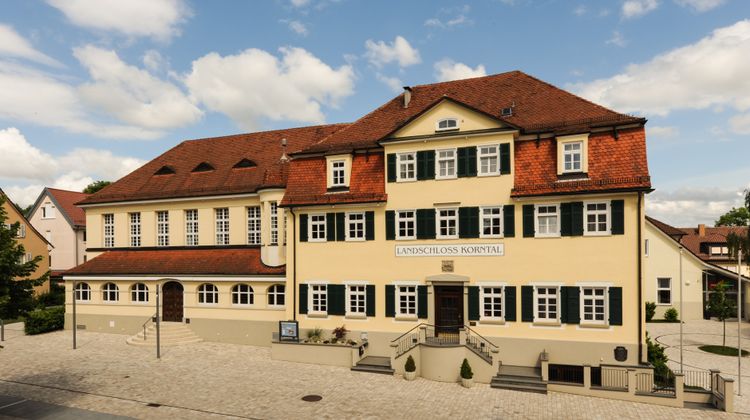 Landschloss Korntal Exterior