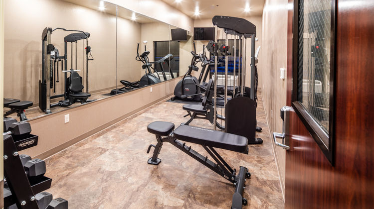 Cobblestone Inn & Suites Fairfield Bay Health Club