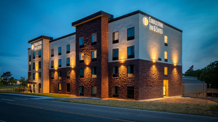 Cobblestone Inn & Suites Fairfield Bay Exterior