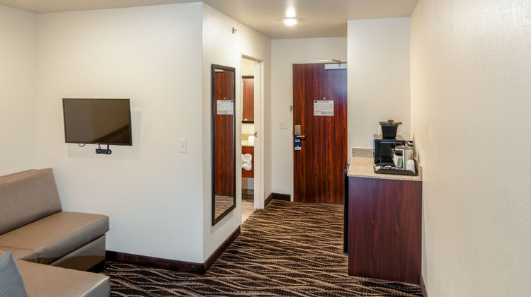 Cobblestone Inn & Suites Fairfield Bay Room