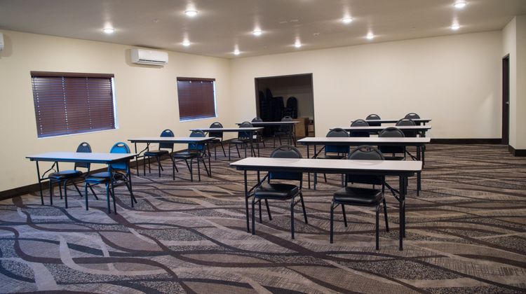 Cobblestone Inn & Suites Meeting