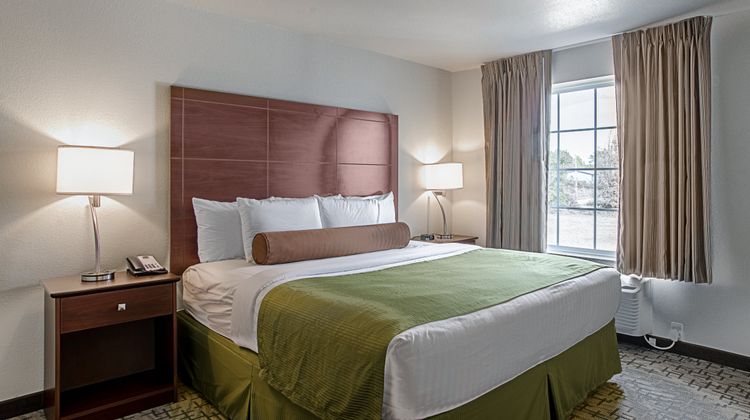 Cobblestone Inn & Suites Guernsey Suite