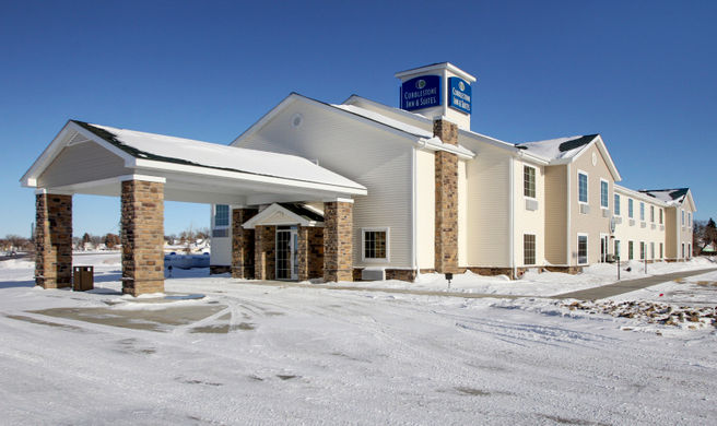 Cobblestone Inn & Suites Harvey Exterior