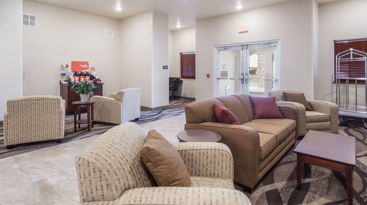 Cobblestone Inn & Suites Lobby
