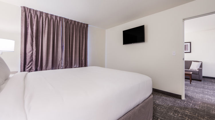 Cobblestone Inn & Suites Suite
