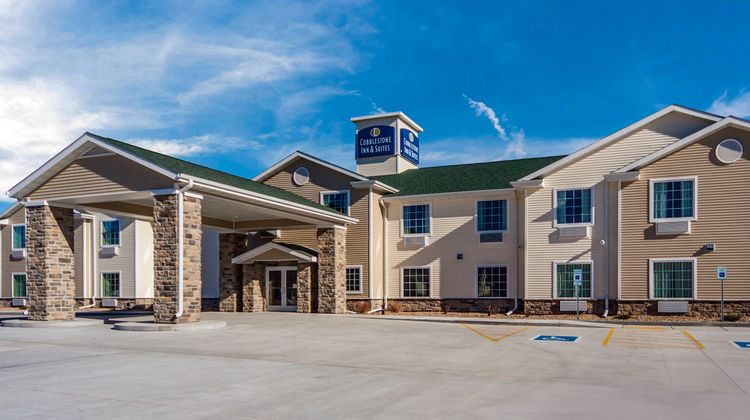 Cobblestone Inn & Suites Exterior