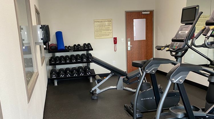 Holiday Inn Express Hotel & Suites Health Club