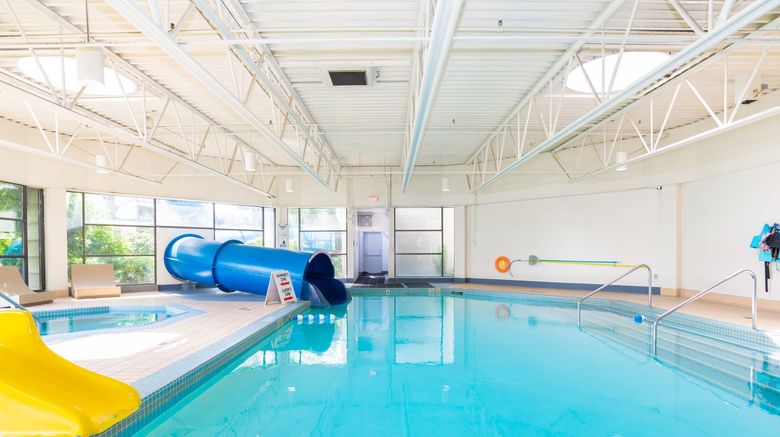 <b>Sandman Signature Hotel & Rst Vancouver Pool</b>. Images powered by <a href="https://www.leonardoworldwide.com/" title="Leonardo Worldwide" target="_blank">Leonardo</a>.