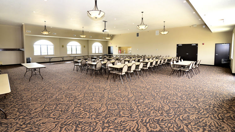 Cobblestone Inn & Suites Holstein Meeting
