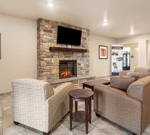 Cobblestone Inn & Suites Lobby