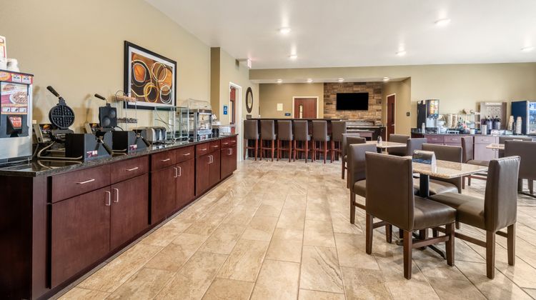 Cobblestone Inn & Suites Restaurant