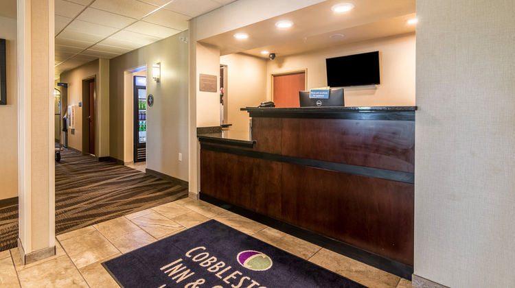 Cobblestone Inn & Suites Lakin Exterior