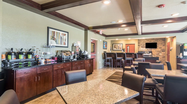 Cobblestone Inn & Suites Lakin Restaurant