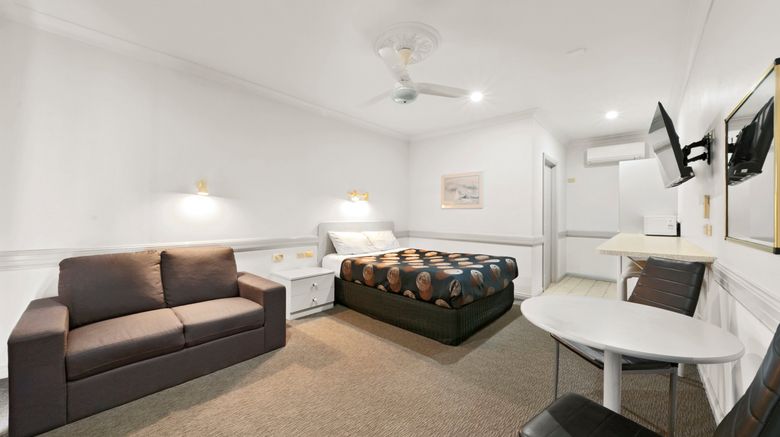 <b>Centretown Motel Room</b>. Images powered by <a href="https://www.leonardoworldwide.com/" title="Leonardo Worldwide" target="_blank">Leonardo</a>.