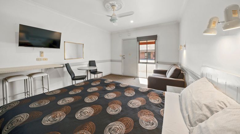 <b>Centretown Motel Room</b>. Images powered by <a href="https://www.leonardoworldwide.com/" title="Leonardo Worldwide" target="_blank">Leonardo</a>.