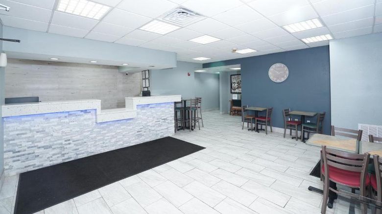 <b>Red Carpet Inn & Suites Newnan Lobby</b>. Images powered by <a href="https://www.leonardoworldwide.com/" title="Leonardo Worldwide" target="_blank">Leonardo</a>.