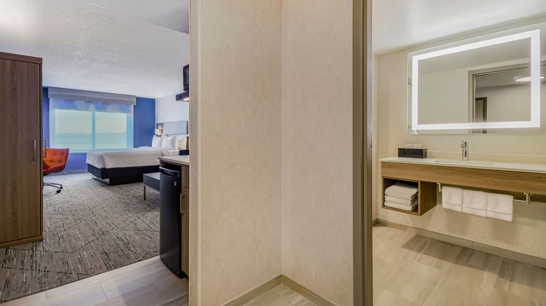 <b>Holiday Inn Express Hotel and Suites Buf Suite</b>. Images powered by <a href="https://www.leonardoworldwide.com/" title="Leonardo Worldwide" target="_blank">Leonardo</a>.