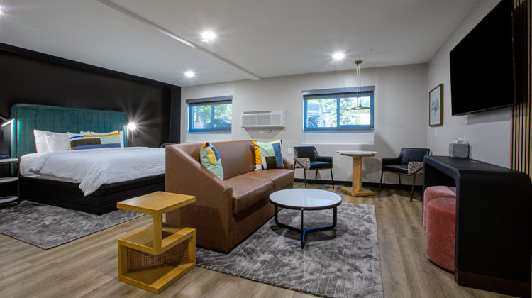 Voco Flagstaff Suite