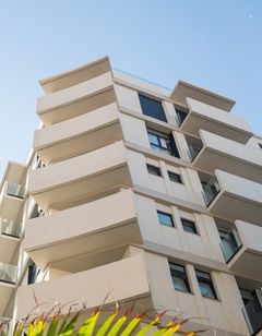 Hotel Adonis Capital