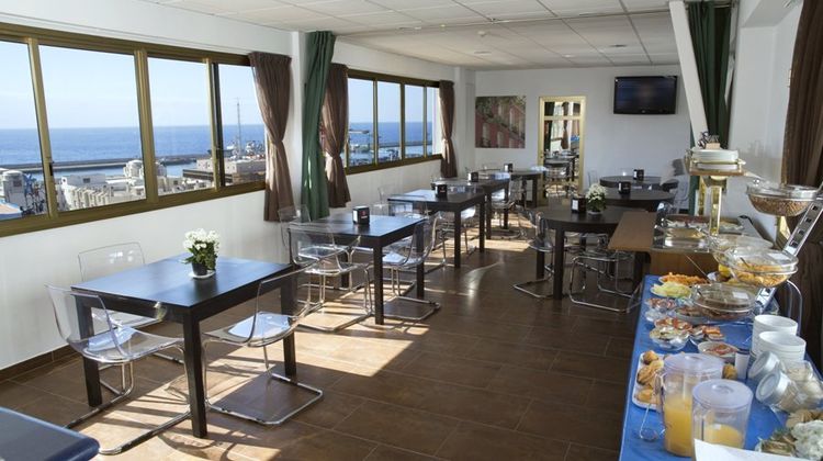 Hotel Adonis Capital Restaurant