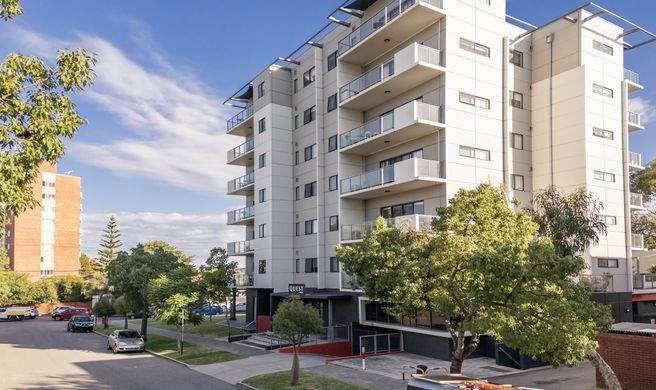 Quest on Rheola Exterior
