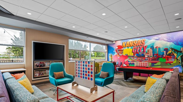 <b>Tru by Hilton KCI Lobby</b>. Images powered by <a href="https://www.leonardoworldwide.com/" title="Leonardo Worldwide" target="_blank">Leonardo</a>.
